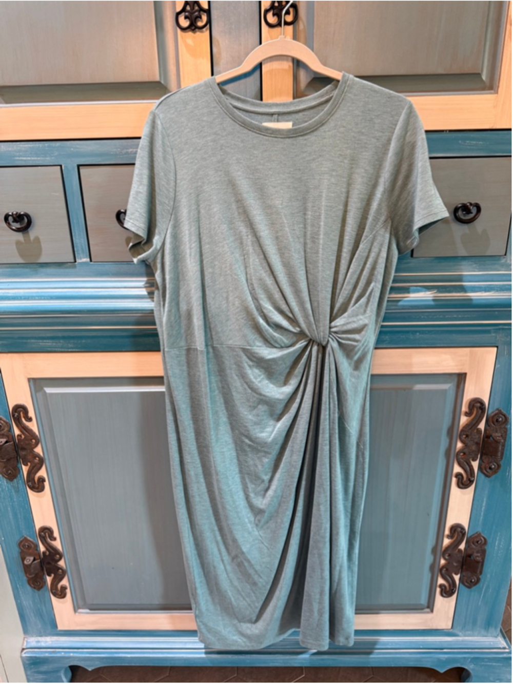 Lou & Grey Twisted-Knot Midi Dress in Sage Green